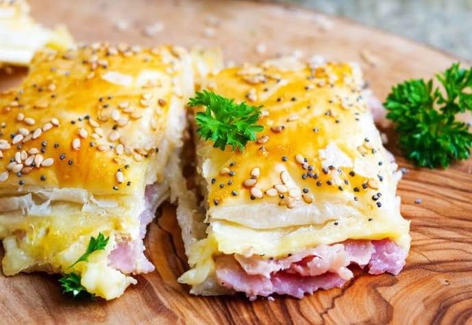 Schnelles Essen für die faulen, Blätterteig mit Schinken und Käse konnte ich ständig essen!