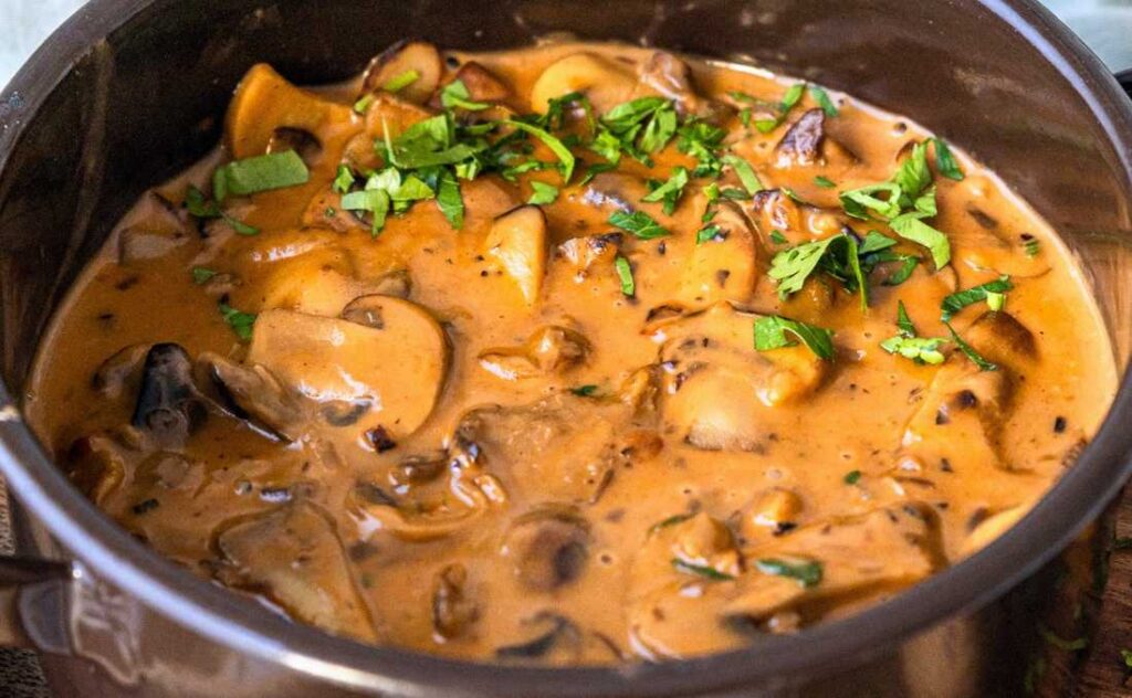 Schwarzwälder Jägersauce mit Champignons in 15 Minuten gemacht
