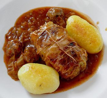Deutsche gefüllte Kohlrouladen