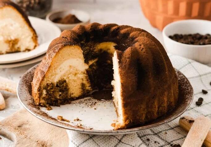 Gebackener Tiramisu-Gugelhupf