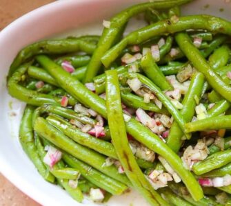 Klassischer Bohnensalat