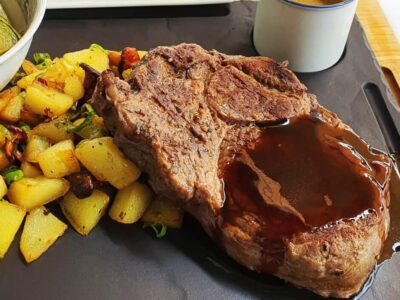Ribeye-Steak zum Mittagessen