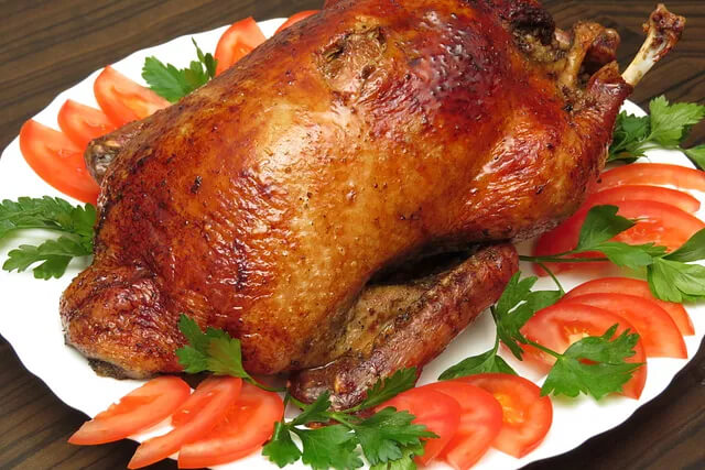 Zubereitung eines Gänsebratens nach Frau Jensens Spezialrezept